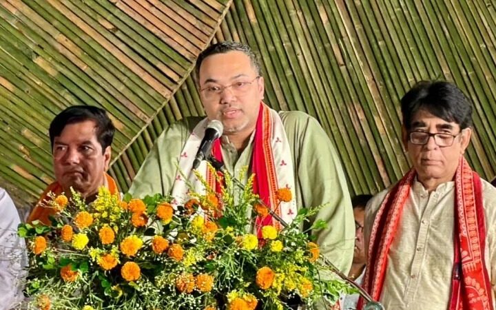 সংখ্যালঘু-সংখ্যাগুরুর বিভাজন নয়, সবার পরিচয় হবে বাংলাদেশি: মাহদী আমিন
