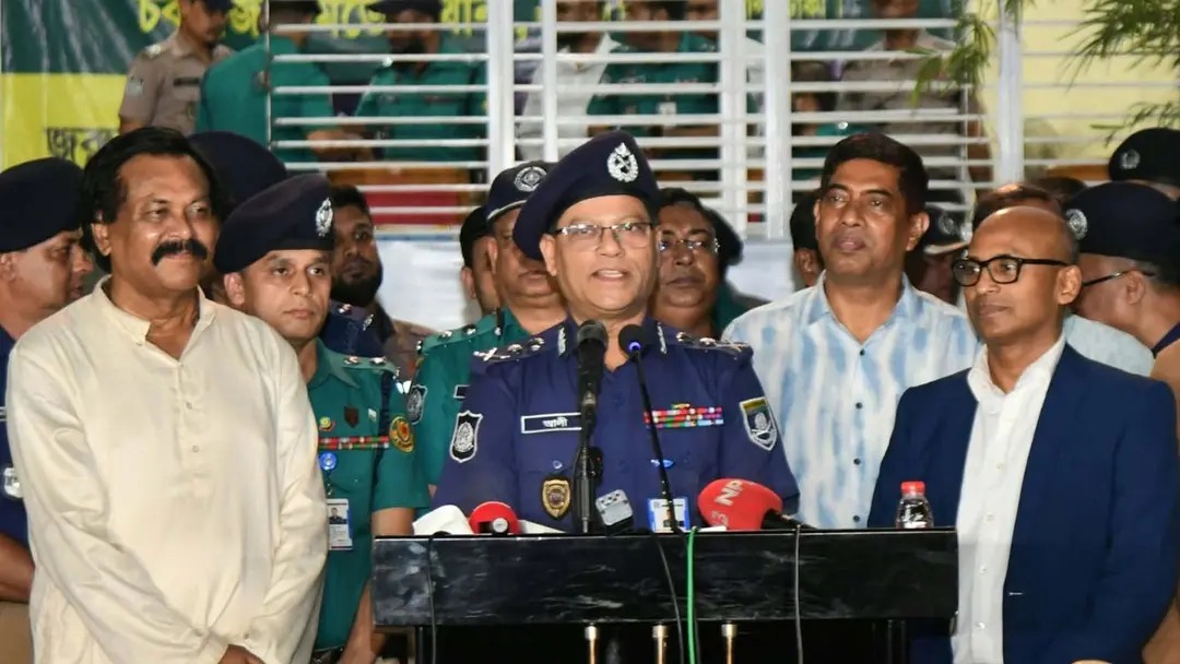 সারাদেশে শান্তিপূর্ণভাবে দুর্গাপূজা উদযাপিত হচ্ছে: আইজিপি