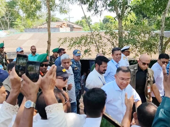 সুন্দরবন পরিদর্শন শেষে দাকোপে প্রধানমন্ত্রী