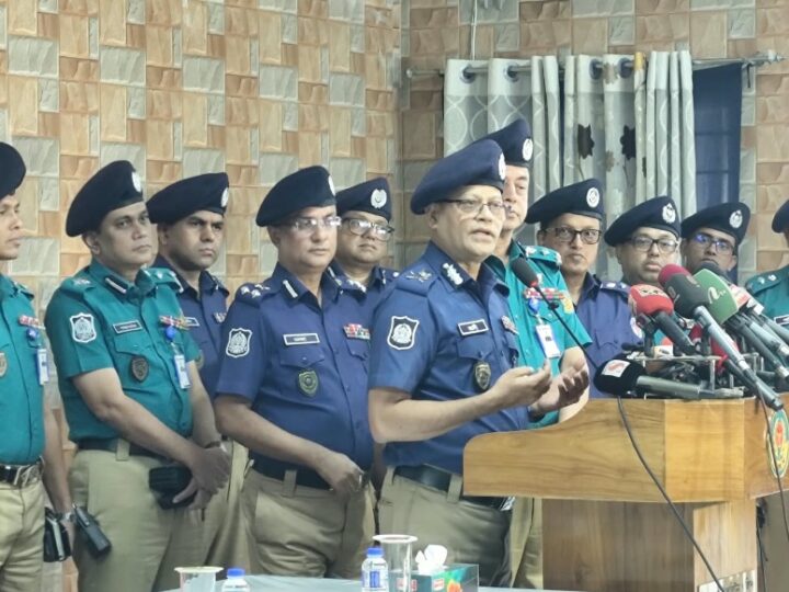 চাঁদাবাজির বিরুদ্ধে স্বতঃপ্রণোদিত মামলা করতে নতুন আইন হচ্ছে: আইজিপি