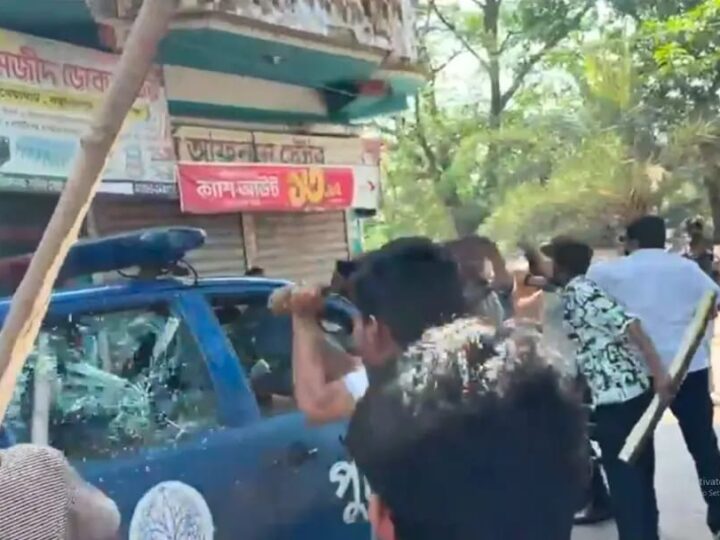 গোপালগঞ্জে ছাত্রলীগ-যুবলীগের মিছিল থেকে পুলিশের ওপর হামলা, আহত ২