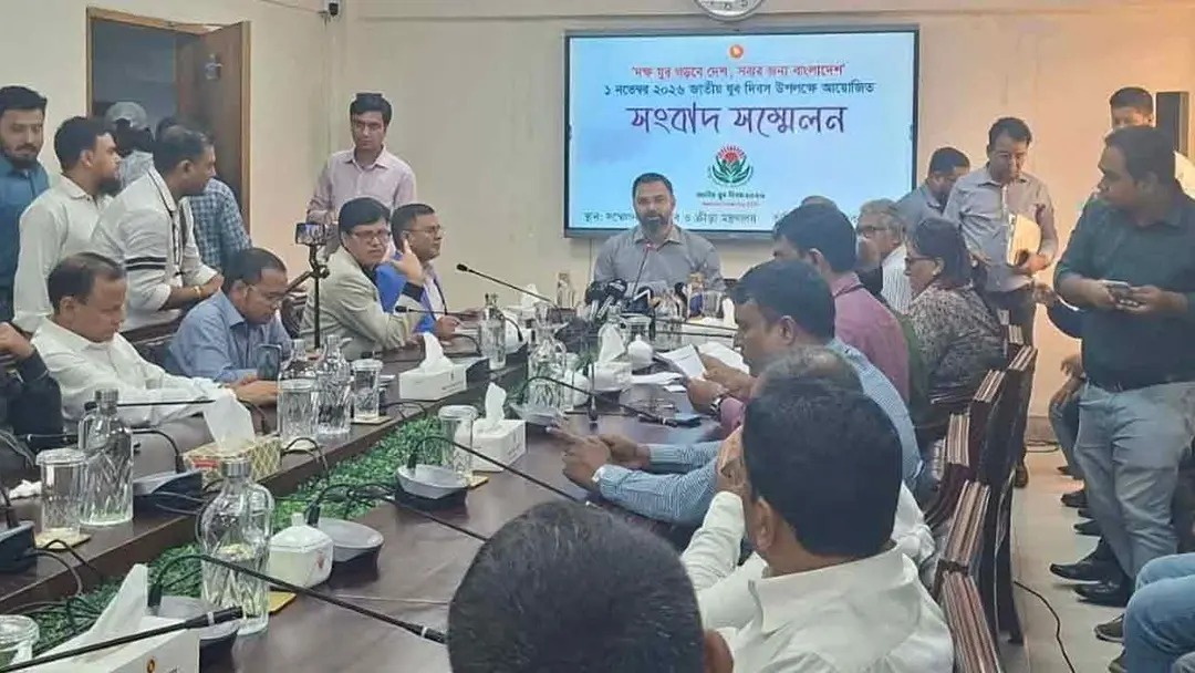 পুরাতন বাণিজ্য মেলা মাঠে যুব মেলা স্থগিত